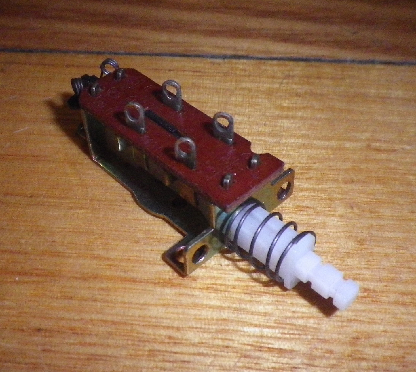 Philips K9. K11 Television Pushbutton On/Off Switch - Part # SWP658