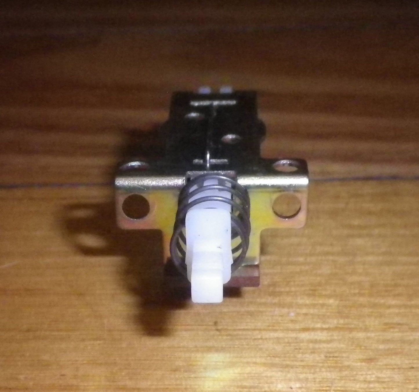 Philips K9. K11 Television Pushbutton On/Off Switch - Part # SWP658