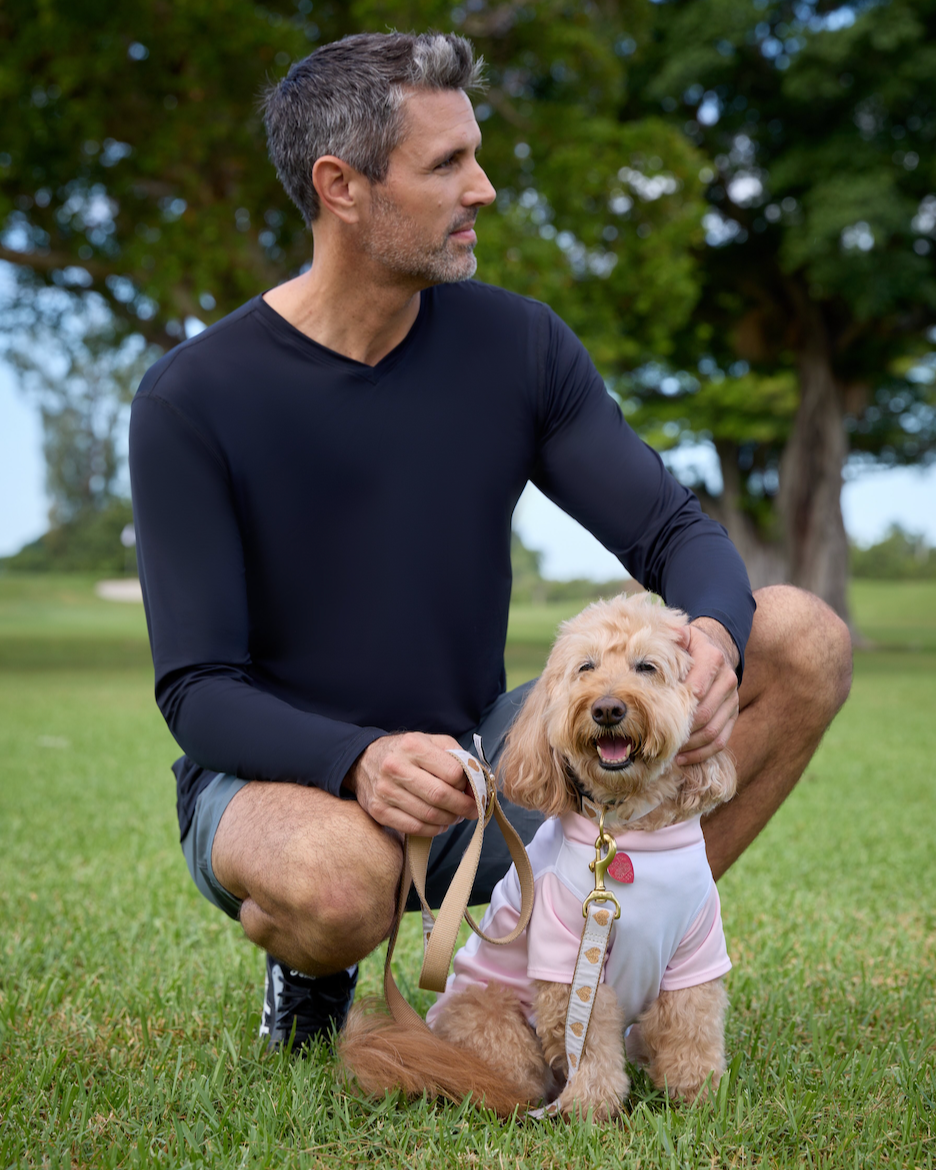 MEN'S PERFORMANCE V-NECK (12003)