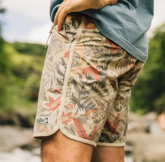 Howler Brothers Stretch Bruja Boardshorts 18.5"