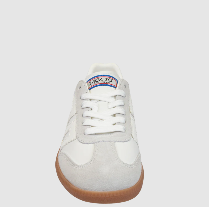 Back 70 Women's Cloud 2505 Sneaker