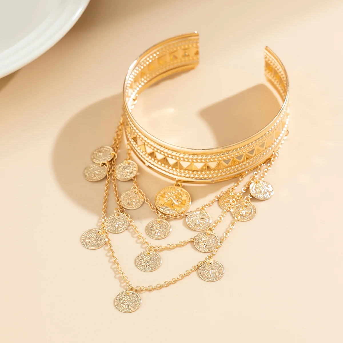 Salircon Gold Color Round People Head Coin Arm Bracelet for Women 2024 Trendy Open Adjustable On The Upper Arm Bangles Jewelry