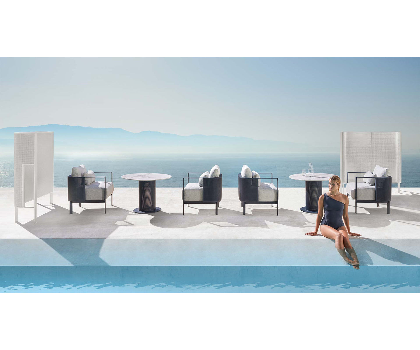 Solanas Club Armchair