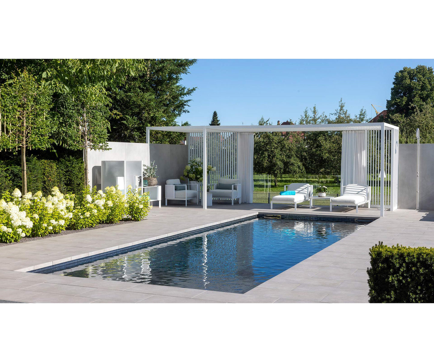 Solanas Cocoon Lounge Chair