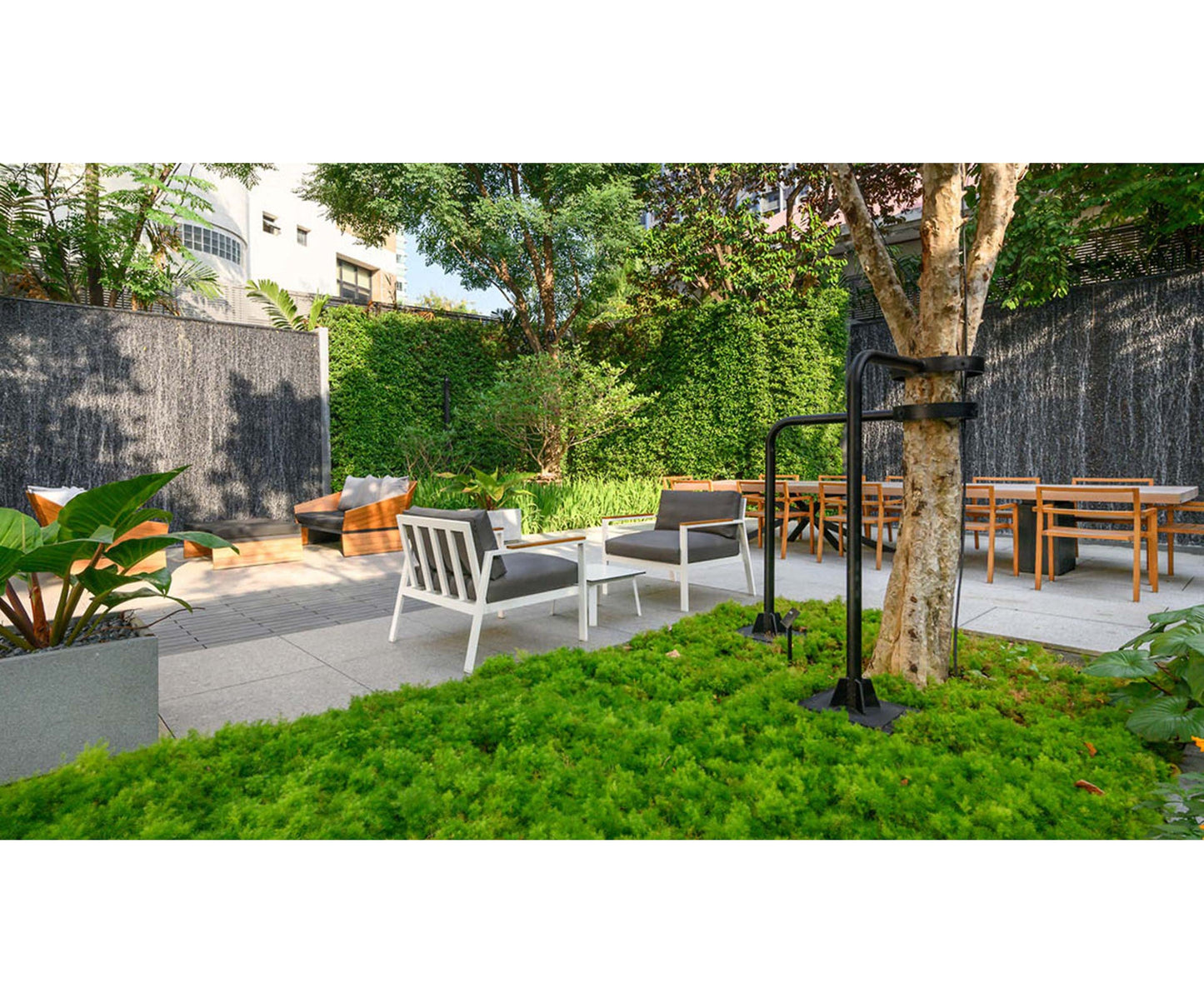 Timeless Lounge Chair