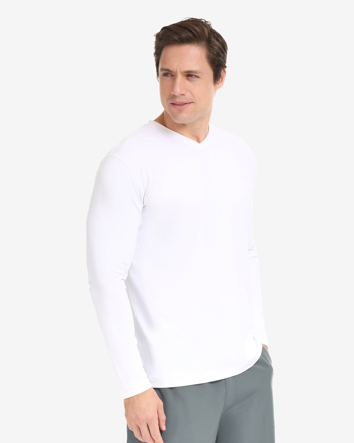 MEN'S PERFORMANCE V-NECK (12003)