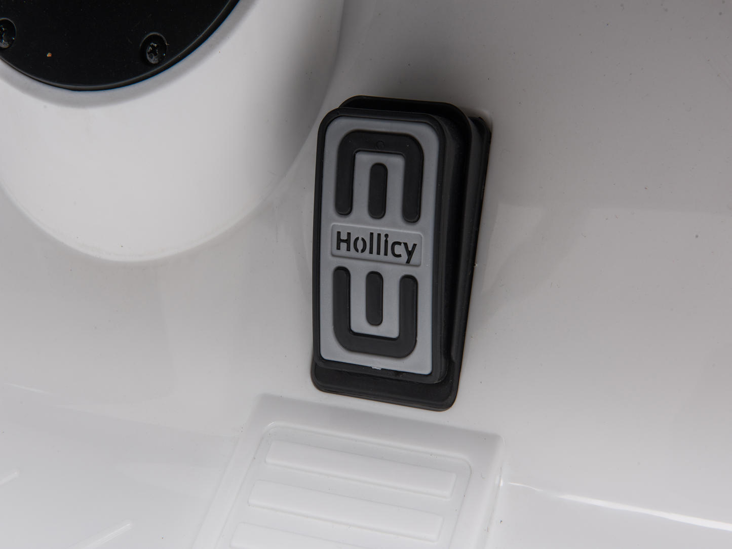 Magic Cars 2 Seater Lamborghini Aventador RC Ride On Car For Children Wireless Parental Control