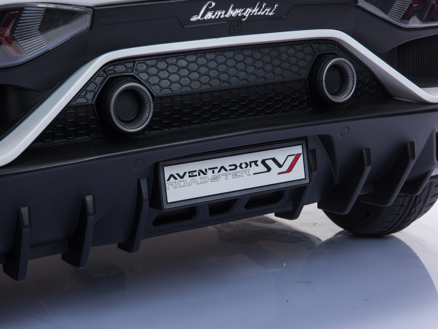 Magic Cars 2 Seater Lamborghini Aventador RC Ride On Car For Children Wireless Parental Control