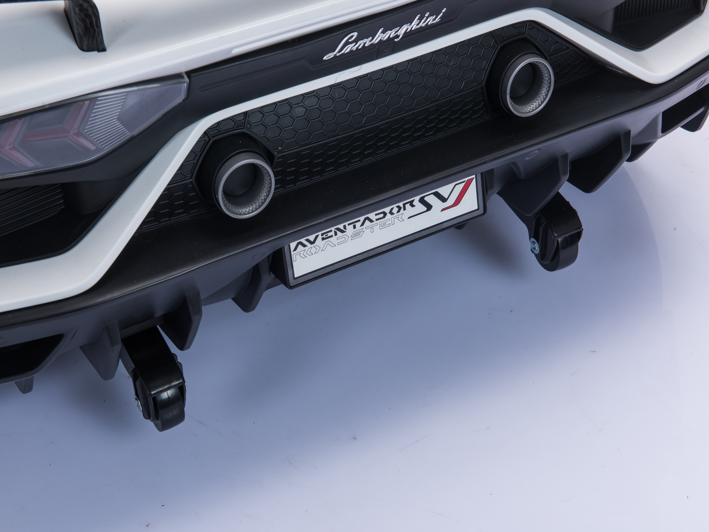 Magic Cars 2 Seater Lamborghini Aventador RC Ride On Car For Children Wireless Parental Control