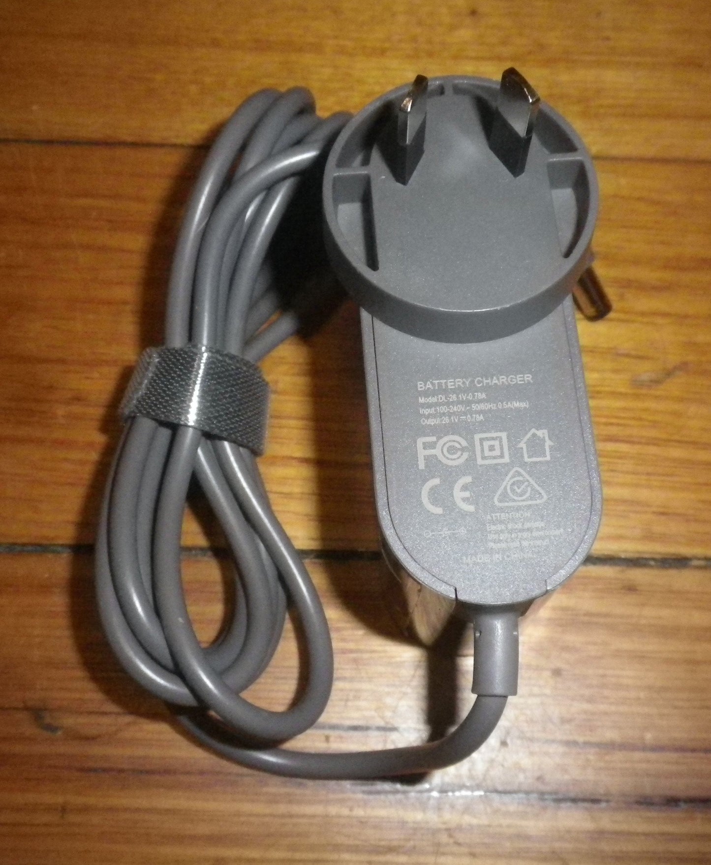 Dyson V6, V7, V8, DC58 - DC74 Compatible 26.1Volt Battery Charger - Part # VDYV6-AU