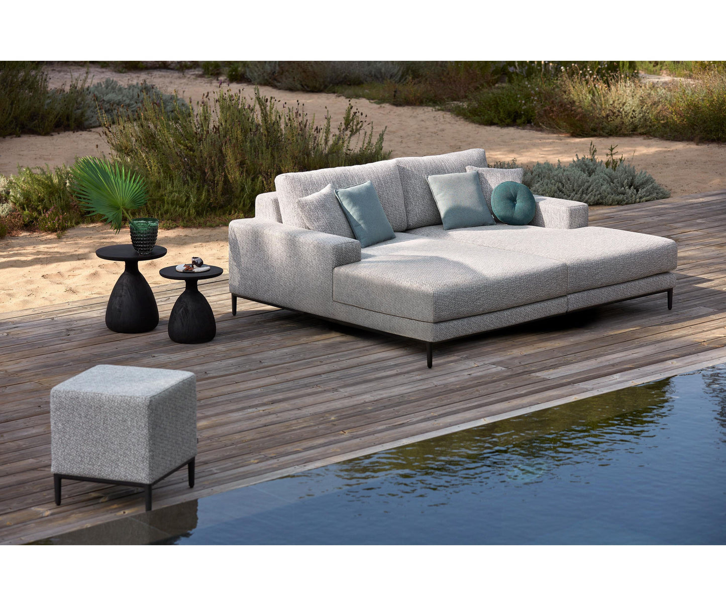Zendo Daybed