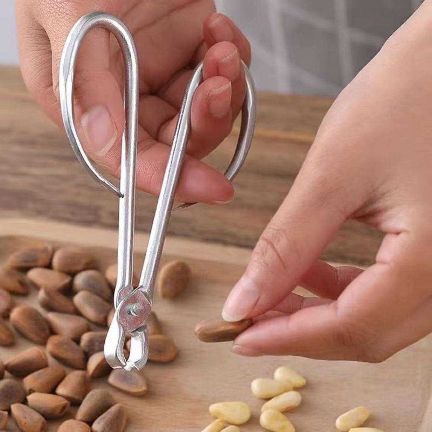 Durable Nut Opener for Pine Nuts & Sunflower Seeds TJR8M3L