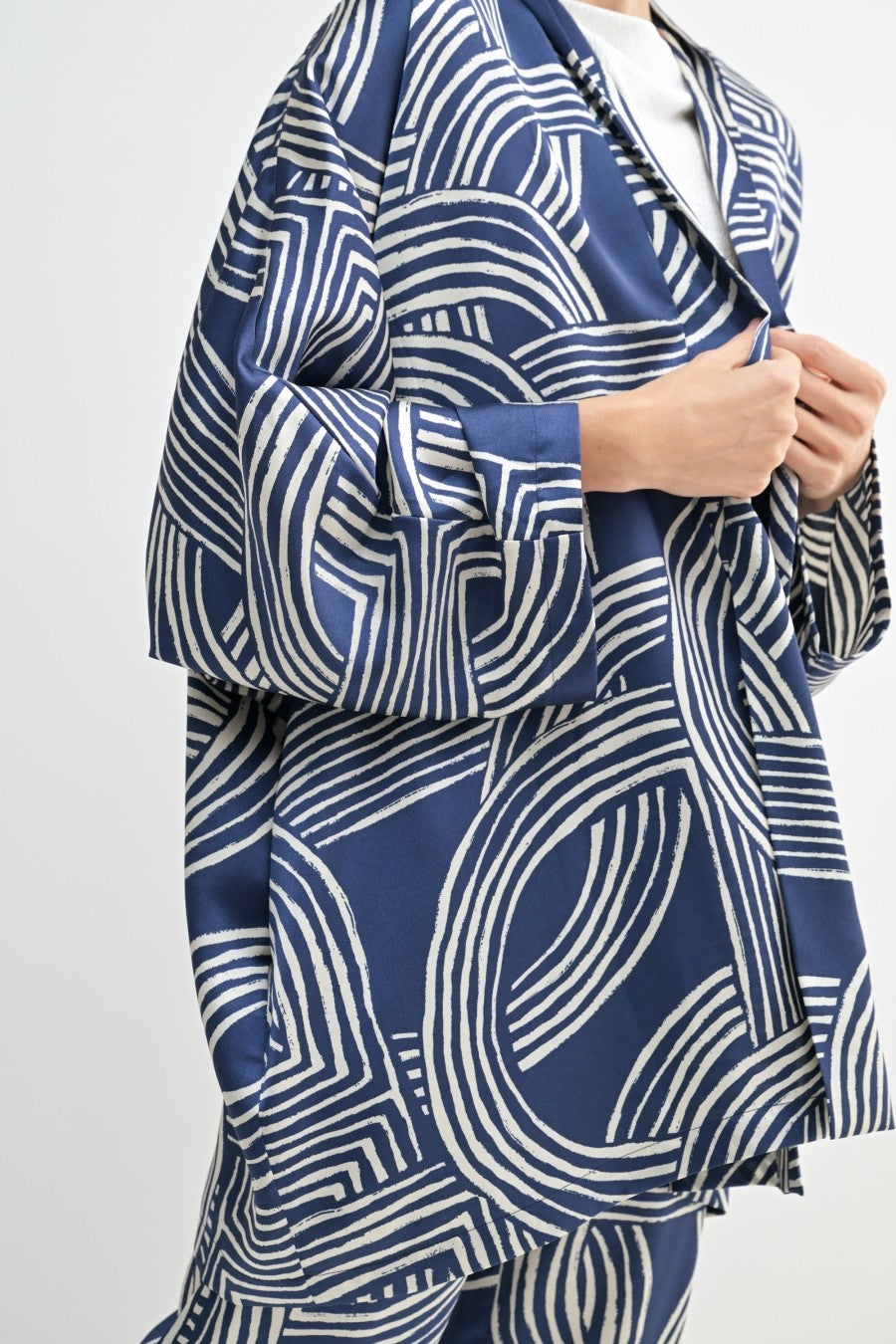 Serenity Abstract Print Kimono