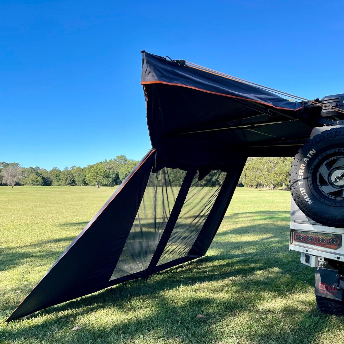 Campboss 180 Single Awning Wall