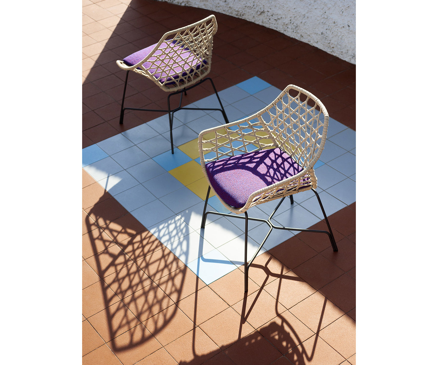 Cut Outdoor Dining Side Chair