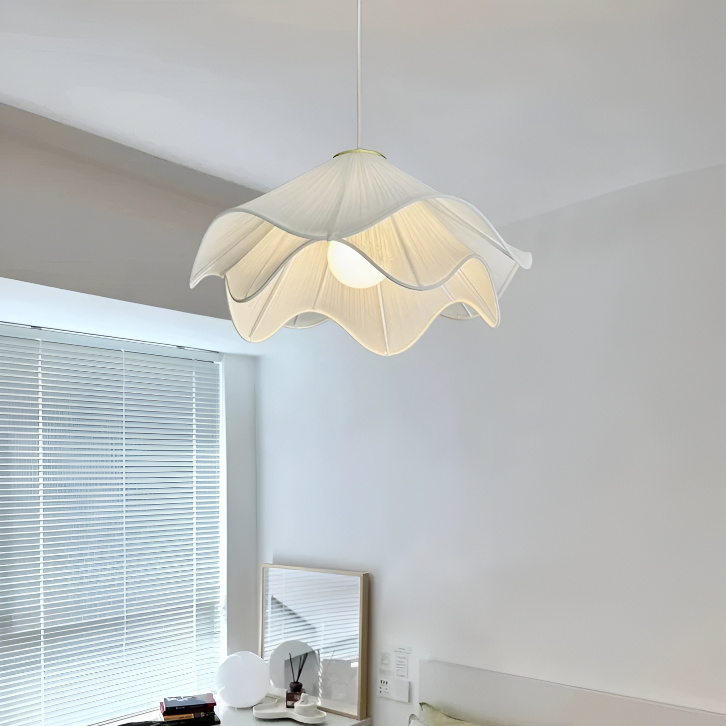 White Japandi Fabric pendant lights LED Light With Wavy Shade