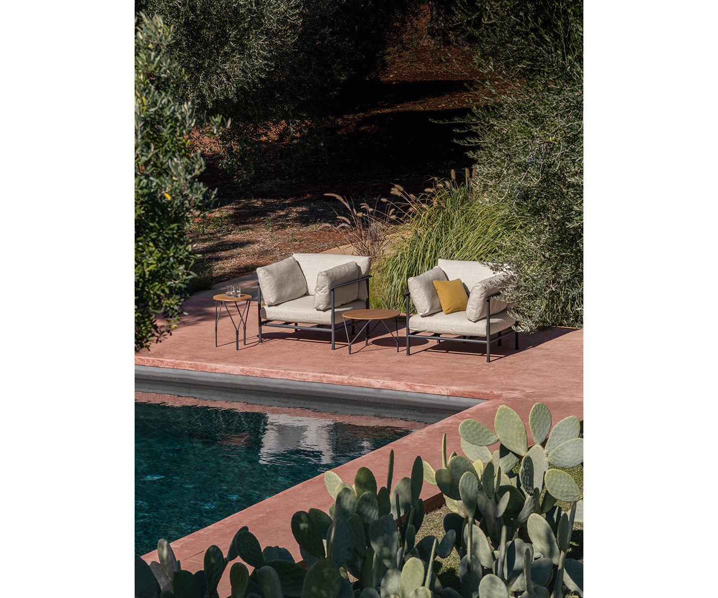 Elodie Outdoor Lounge Chair