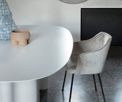 Floor Sample Teatro Magico Dining Table