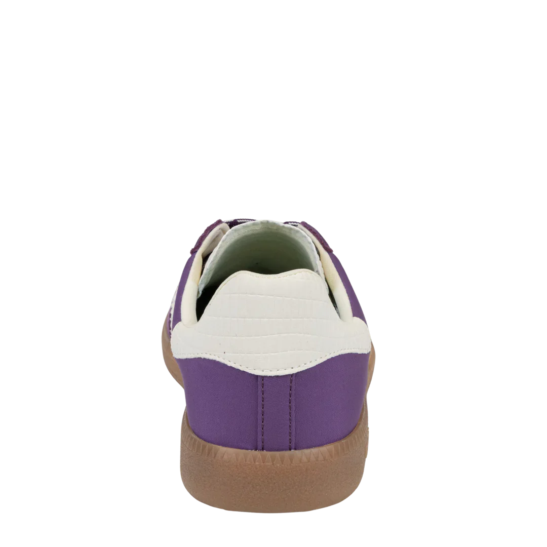 Back 70 Ghost Sneaker