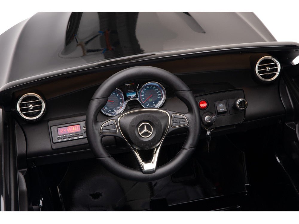 Magic Cars 2 Seater 4 Wheel Drive Mercedes Benz Truck Electric Ride On Car For Children Wireless Parental Control