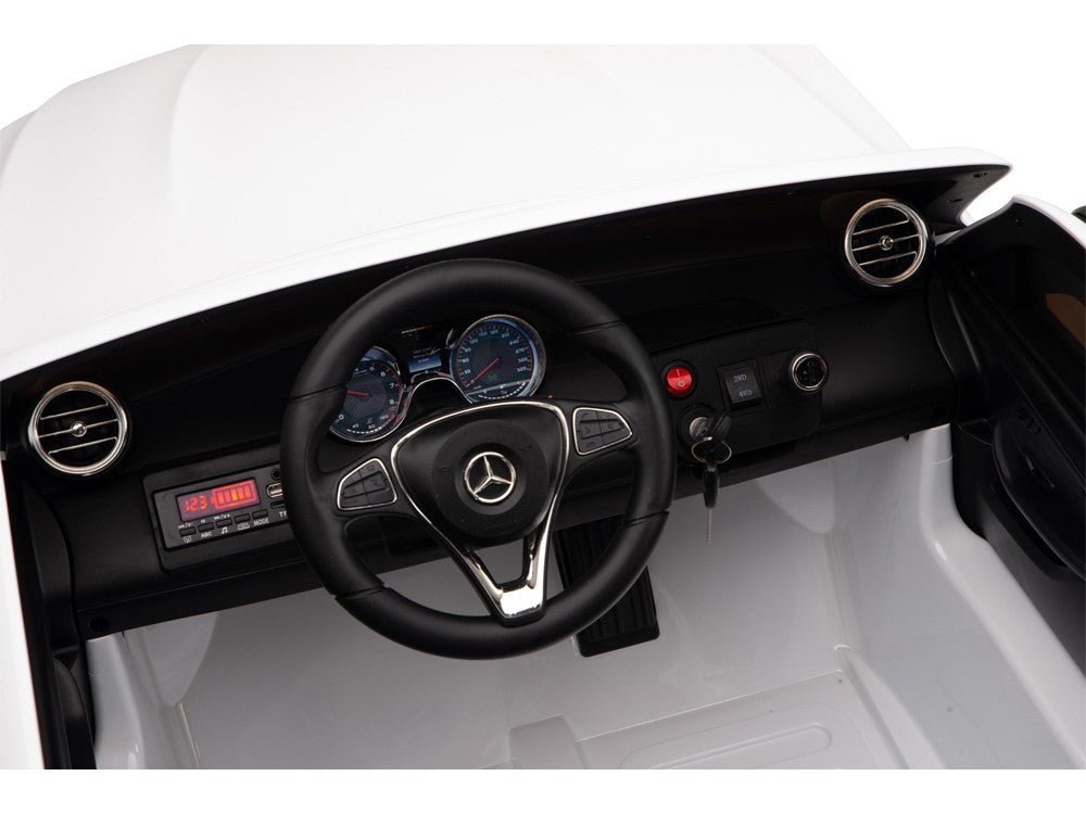 Magic Cars 2 Seater 4 Wheel Drive Mercedes Benz Truck Electric Ride On Car For Children Wireless Parental Control