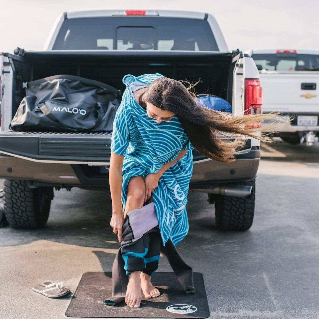 Malo'o Mehana Changing Poncho