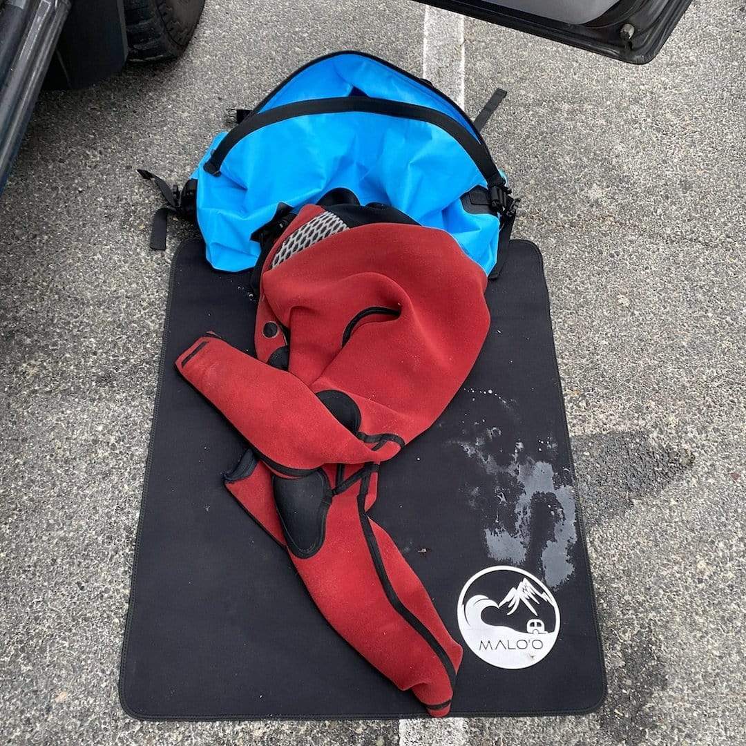 Malo'o Wetsuit Changing Mat