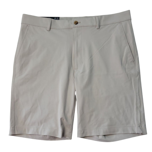Greg Norman Men's Classic Fit Golf Performance Short