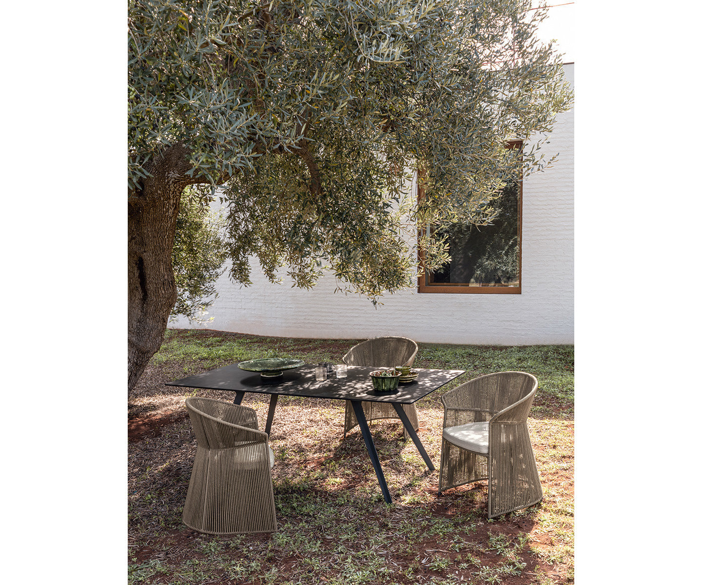 Ola Outdoor Dining Armchair
