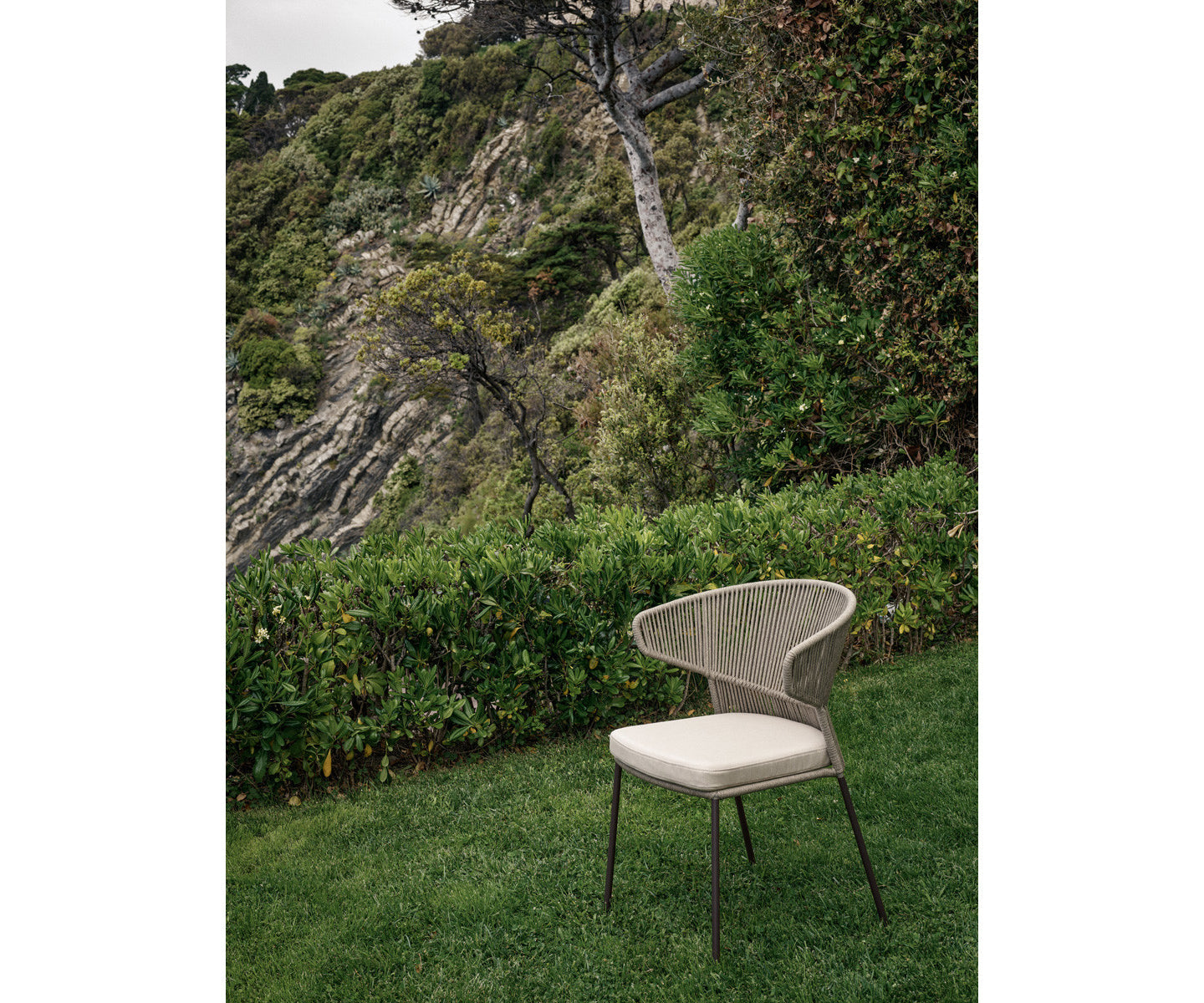 Ola Outdoor Dining Side Chair