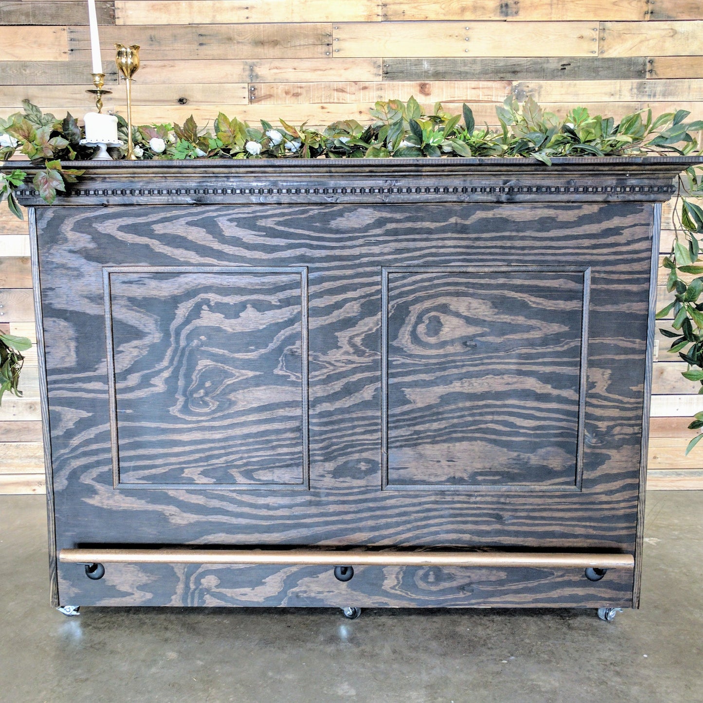 Speakeasy Vintage Wooden Bar