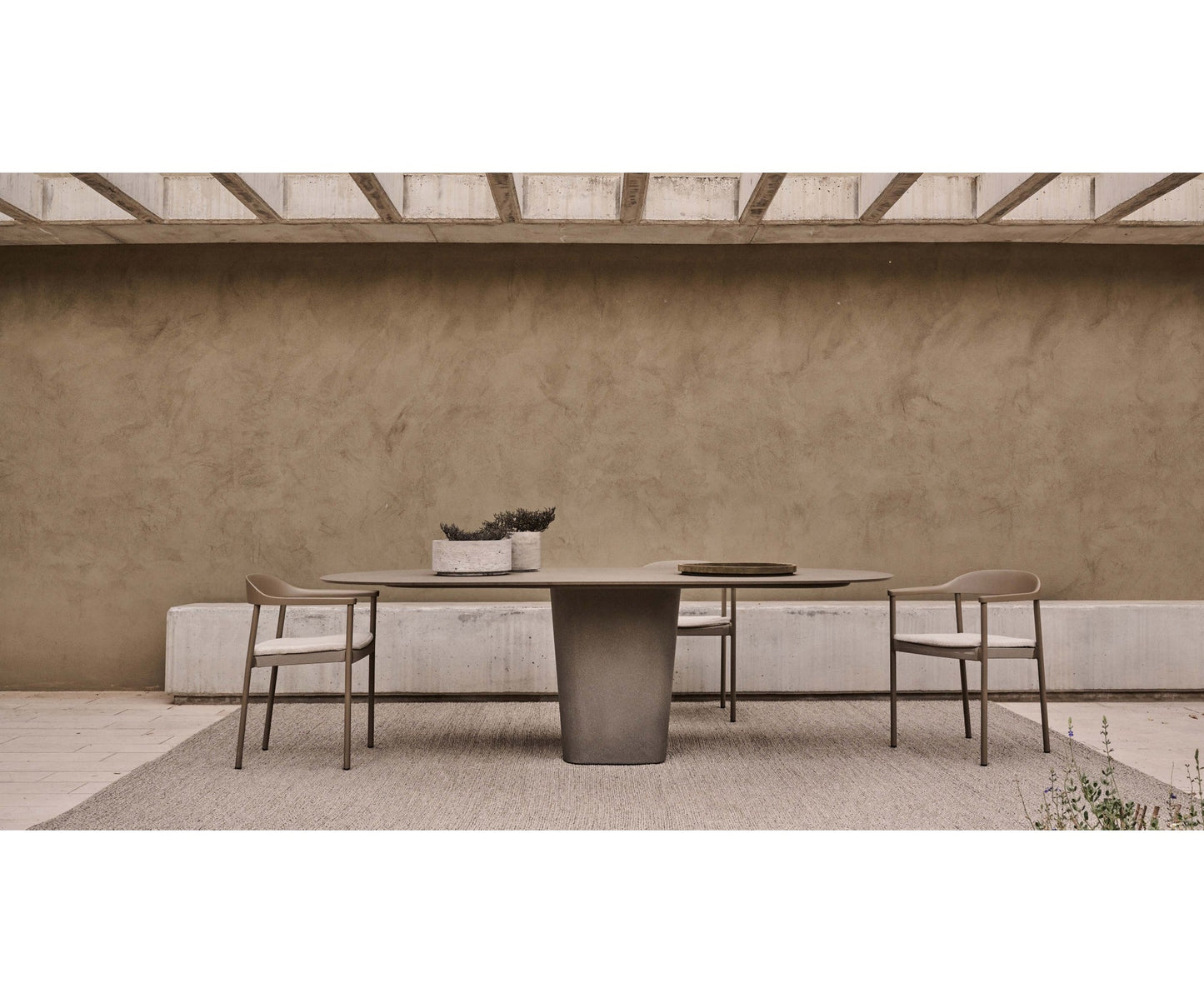 Tao Oval Dining Table