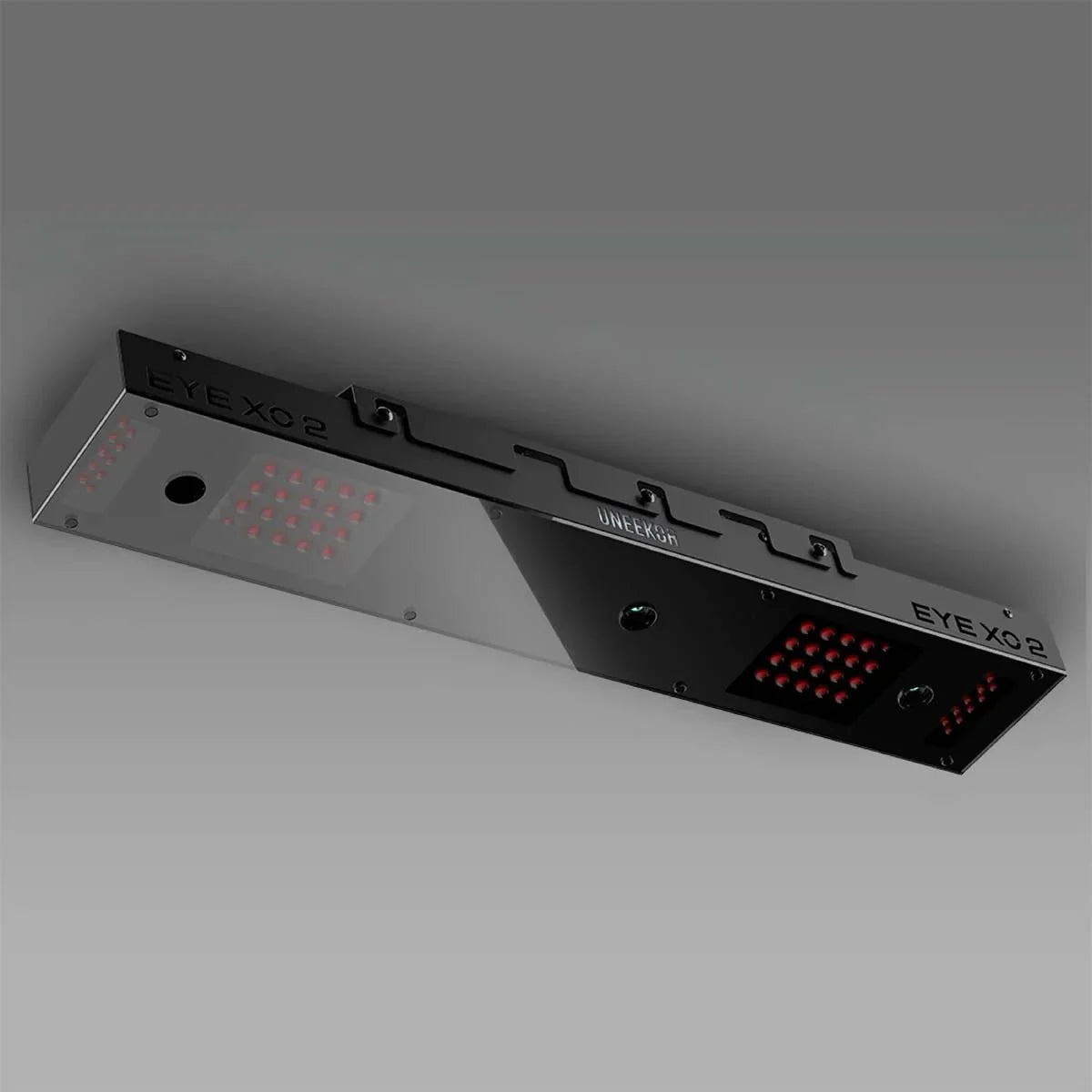 Uneekor EYE XO2 9x12 Golf Sim Package