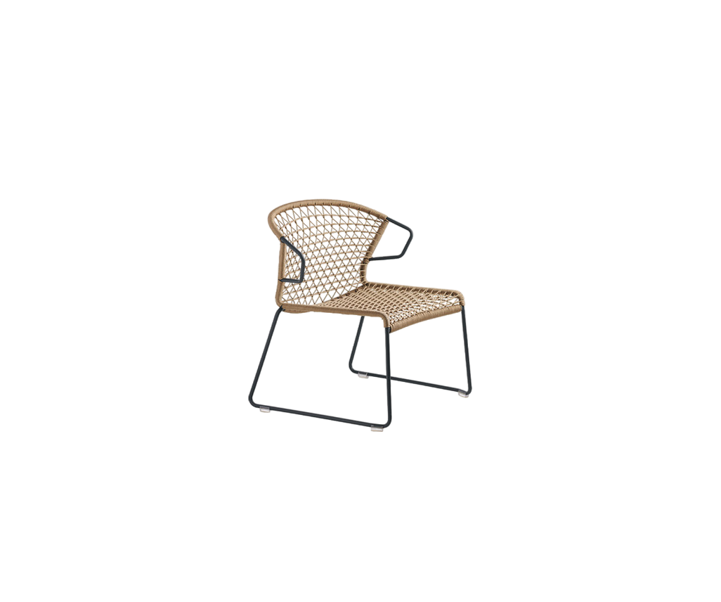 Vela Outdoor Lounge Chair