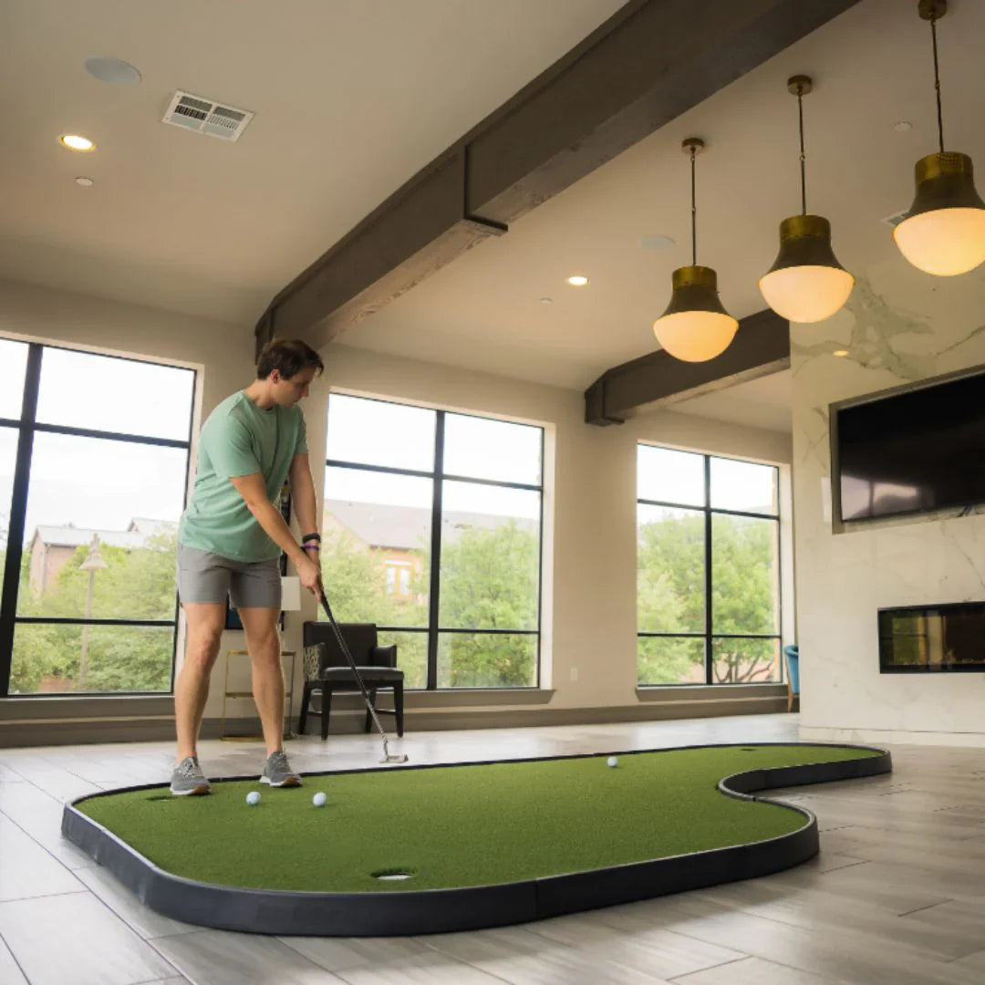 Shop Indoor Golf SIGPRO Walkoff Putting Green